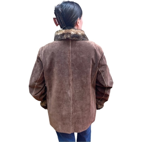 NEW YORK & CO PENNY LANE STYLE BROWN SUEDE LEATHER BUTTON DOWN FAUX FUR JACKET - Picture 3 of 14